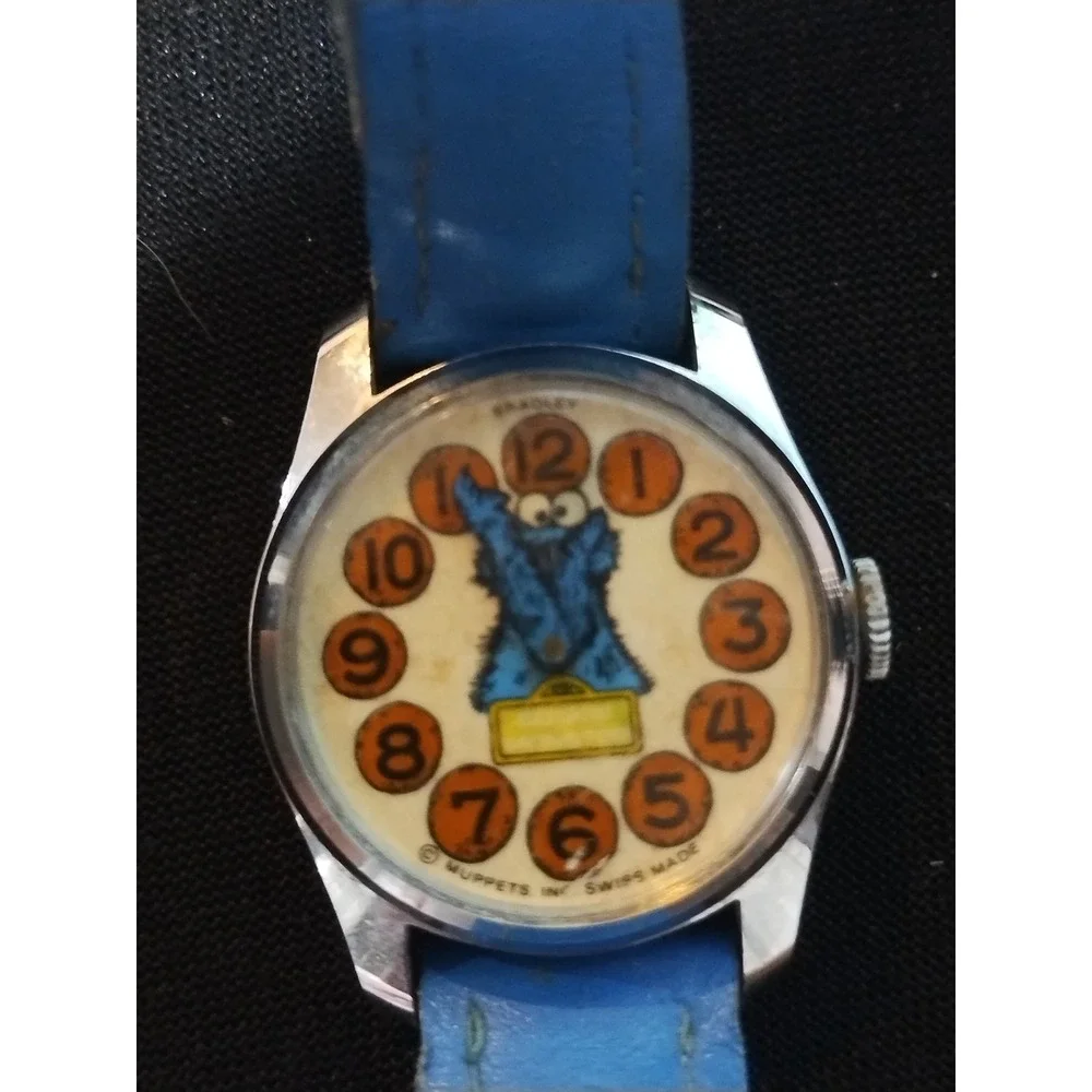 Bradley vintage cookie